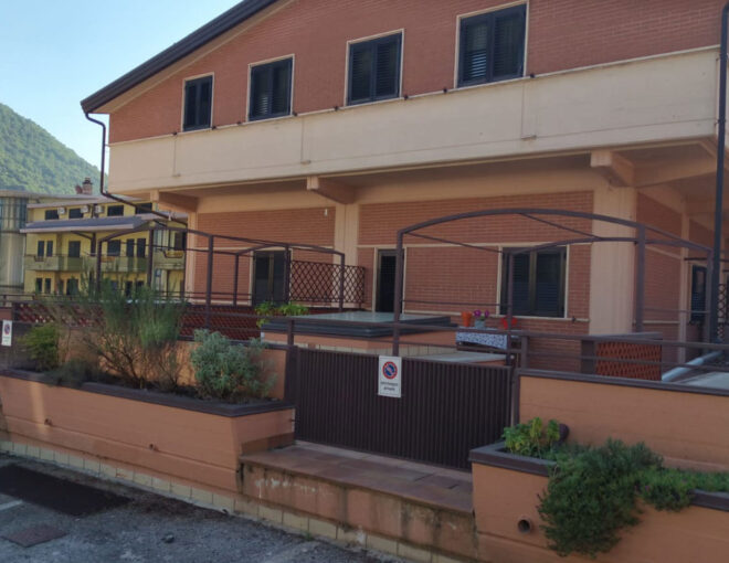 Bilocale a piano primo