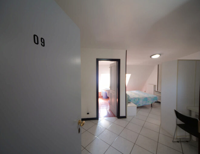 Camera con letto matrimoniale
